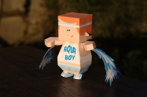 IMG_3042wbe Papertoy Aqua boy